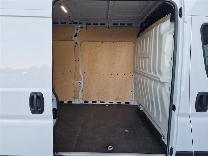 Citroën Jumper 2.2HDI 103kW L3H2,ČR,1.Maj. - fotka 17 z 43