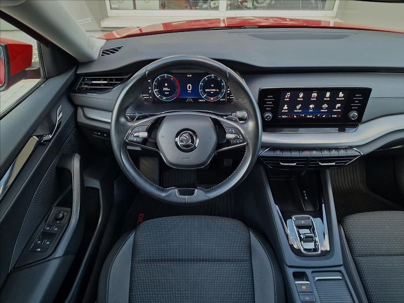 Škoda Octavia 2.0TDI DSG Ambition,ČR,1.Maj. - fotka 12 z 50