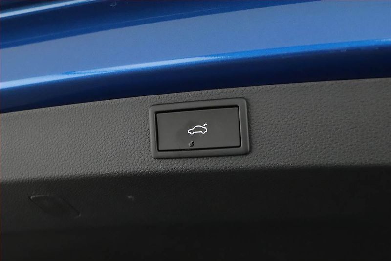 Škoda Karoq (2025) 2.0 TDI, Drive, Matrix FullLed - fotka 16 z 16