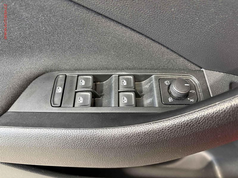 Škoda Kamiq (2022) 1.0 TSi, 1.maj,ČR, Monte - fotka 12 z 16