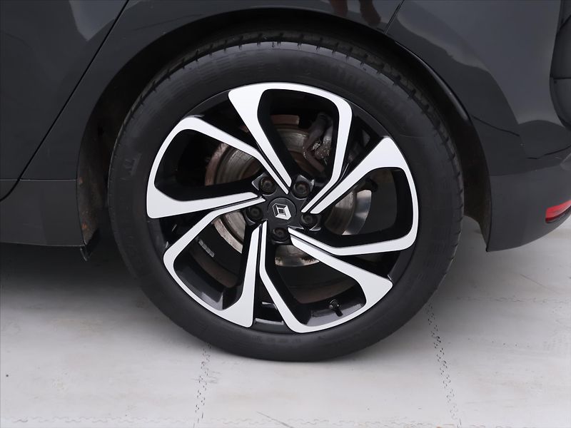 Renault Scénic 1,6 dCi 118kW Aut. Bose LED - fotka 21 z 28