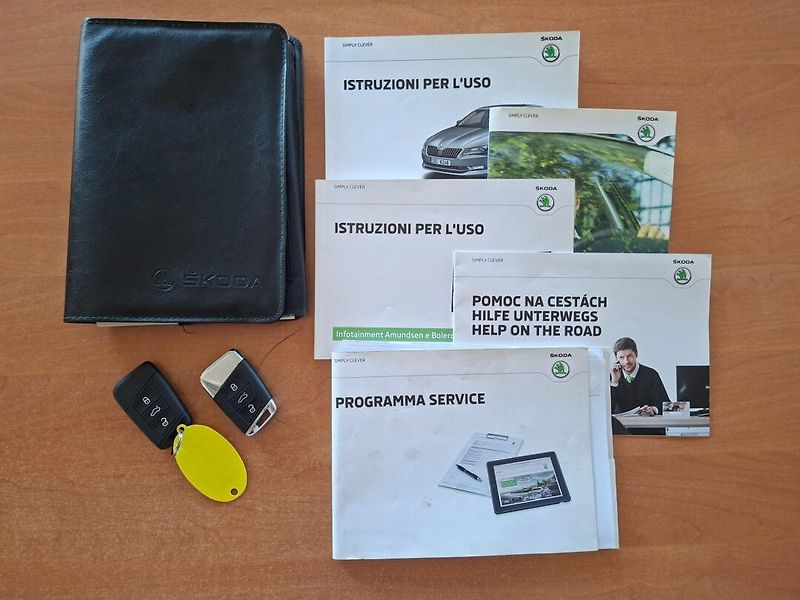 Škoda Superb (2015) 2.0TDI 110kW MAN -NEHAVAROVÁNO - fotka 39 z 47
