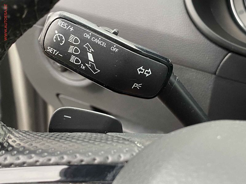 Škoda Octavia (2017) 2.0TDi, 2.maj,ČR, Style, DSG - fotka 13 z 18