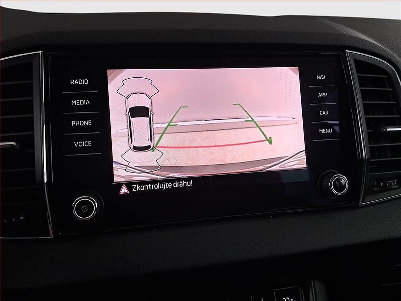 Škoda Karoq (2021) Style Plus 1.5 TSI - fotka 22 z 22