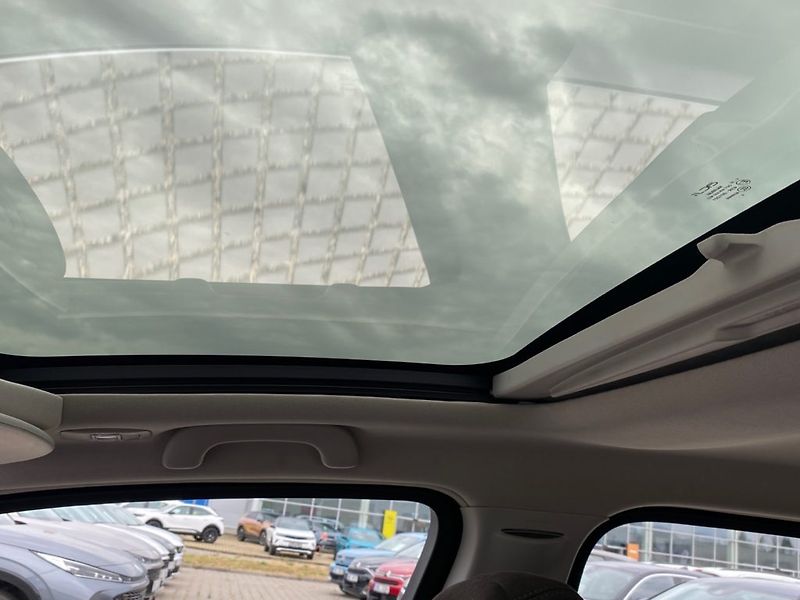 Renault Espace (2015) 1,6 (96kW) NM.  Man. - fotka 30 z 30
