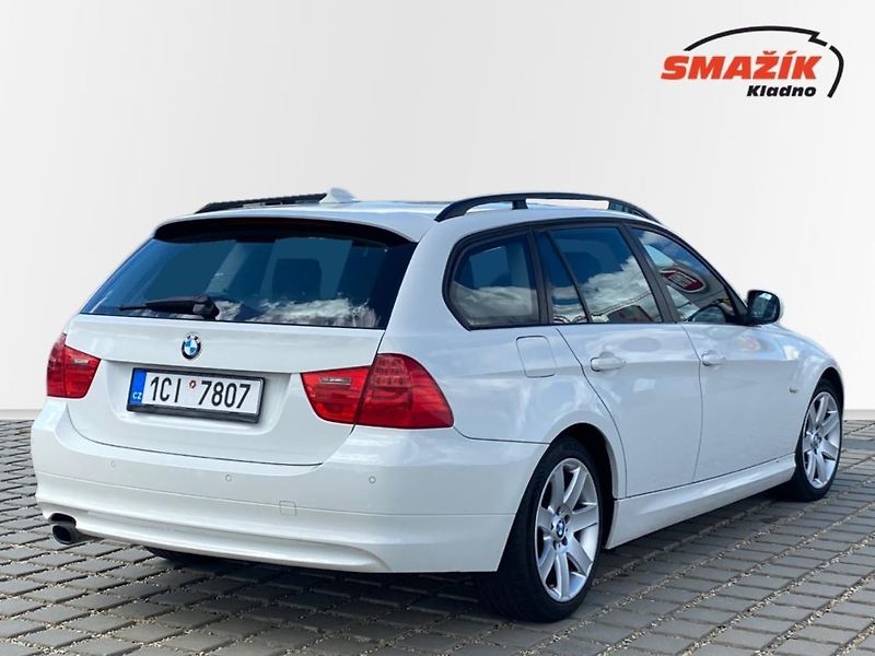 BMW Řada 3 (2009) 320 D   2,0 (120kW) - fotka 5 z 28
