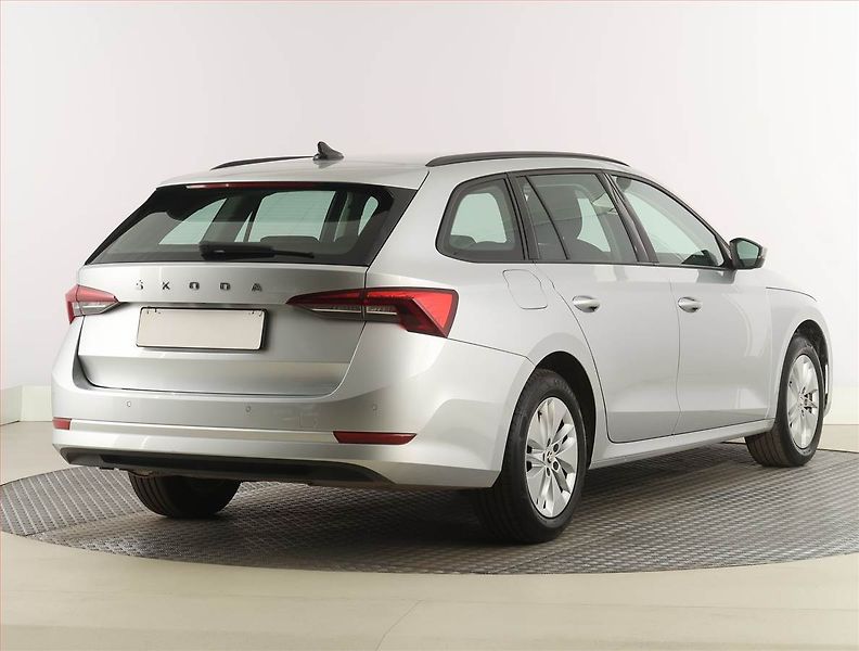 Škoda Octavia (2023) Ambition 2.0 TDI - fotka 5 z 25