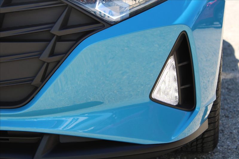 Hyundai i20 1,2 i  ČR,36.633KM,ZÁRUKA - fotka 26 z 30