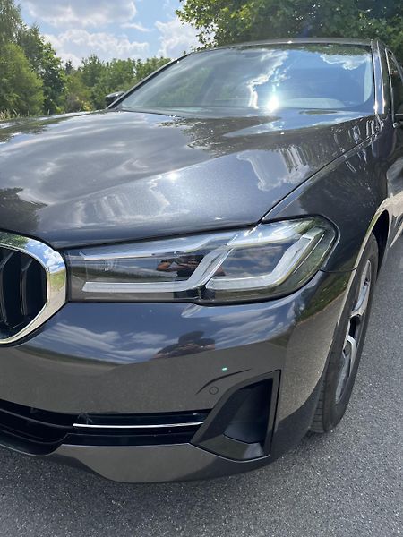BMW Řada 5 (2021) 778015955 - fotka 4 z 11