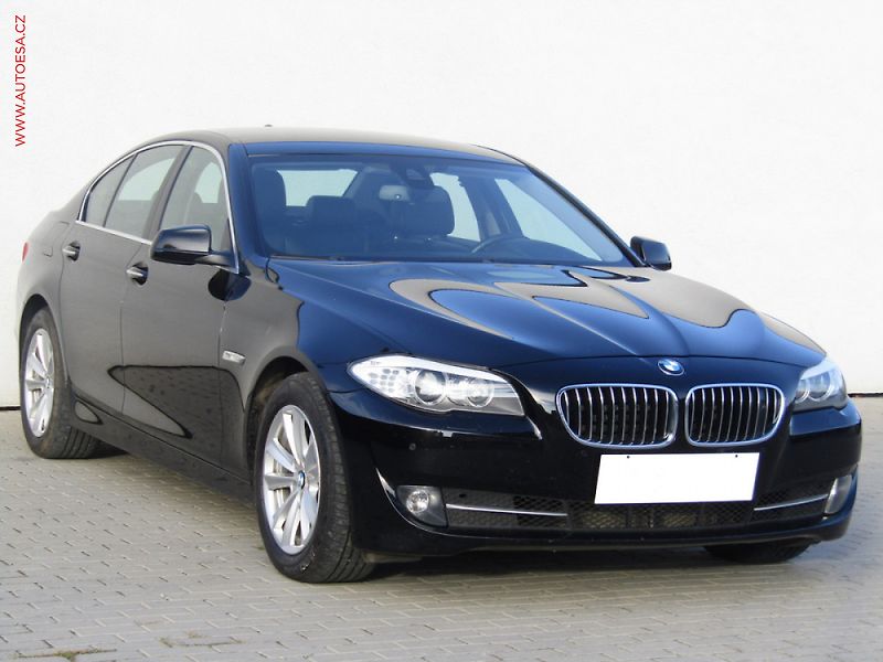 BMW Řada 5 (2012) 3.0D xD, ČR, AT, STK9/28 - fotka 1 z 3