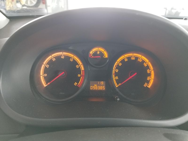 Opel Corsa (2009) 1,2i,59KW.KLIMA,SERVISNÍ KNIHA - fotka 16 z 23