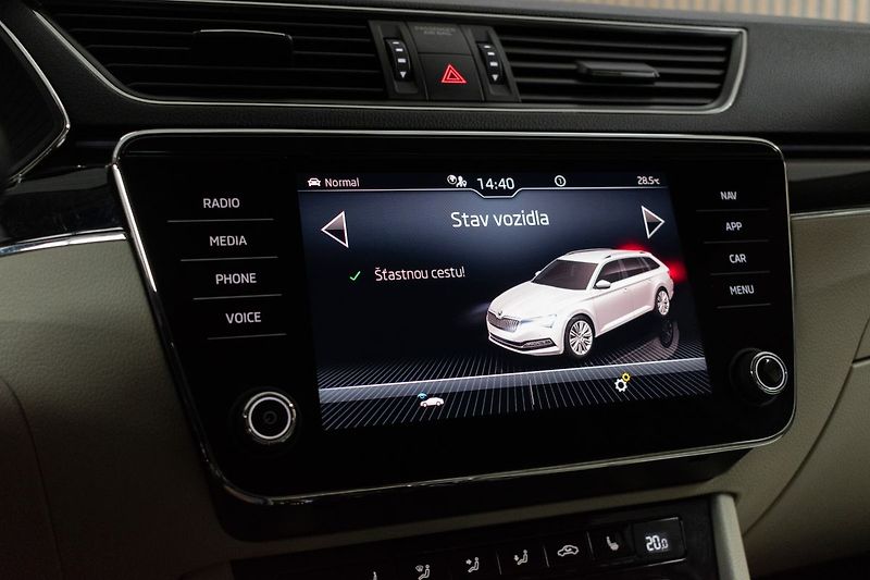 Škoda Superb TDI 147kW 4x4*L&K*TAŽNÉ*ČR 1.M - fotka 37 z 49