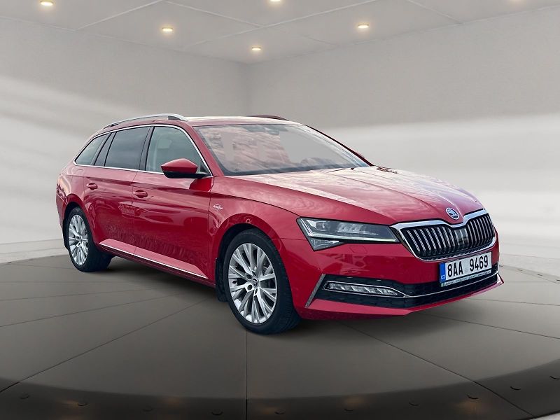Škoda Superb (2020) L&K 2.0TSI 200kW DSG 4x4 TAŽNÉ - fotka 3 z 11