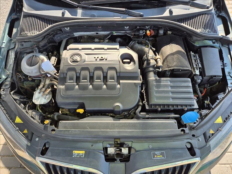 Škoda Octavia 2,0 TDI 110Kw El.Kufr Webasto! - fotka 28 z 30