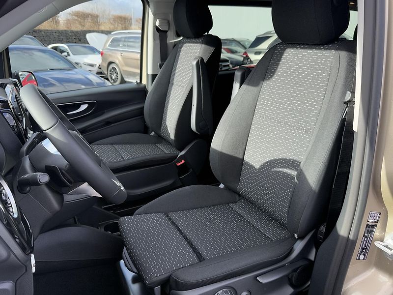 Mercedes-Benz Vito 119 CDI Tourer SELECT L4M - fotka 14 z 19