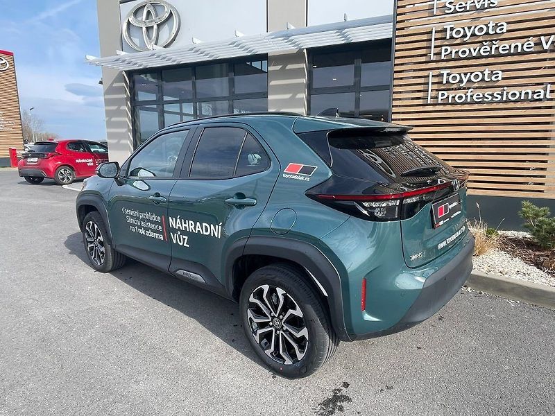 Toyota Yaris Cross 1.5 Hybrid 130k FWD Style - fotka 4 z 27