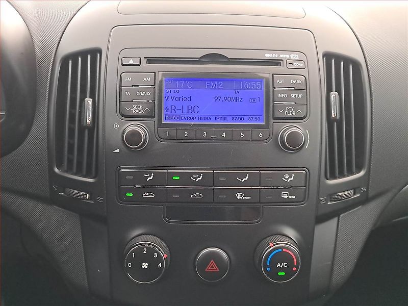 Hyundai i30 (2010) 1.4 CVVT, po STK, levný provoz - fotka 12 z 15