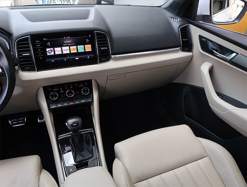 Škoda Karoq (2017) Style Plus 1.5 TSI - fotka 8 z 26