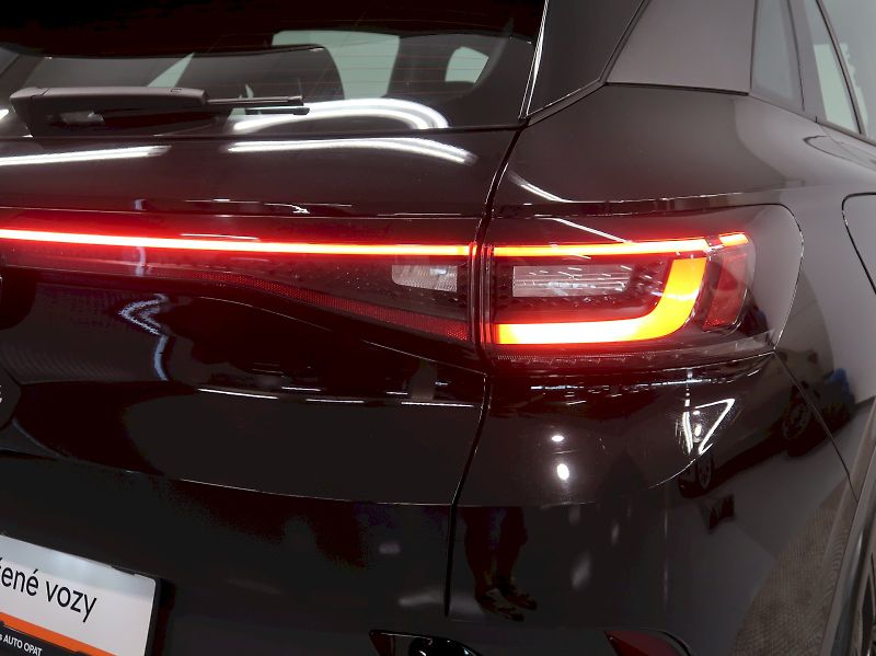 Volkswagen ID.4 (2023) COMFORT PRO PERFORMANCE 150KW - fotka 11 z 39