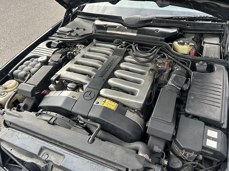 Mercedes-Benz SL 600 V12 - fotka 19 z 19