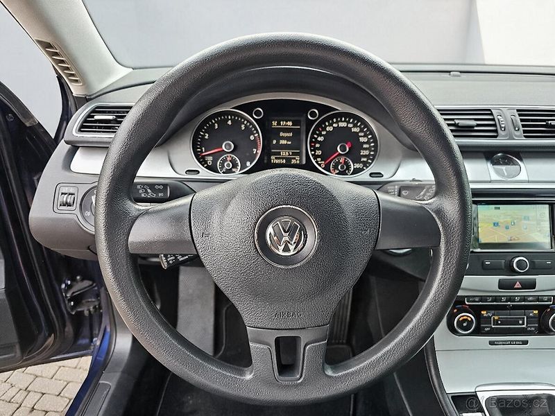 Volkswagen Passat 1.4 TSI 90kW, NOVÉ ROZVODY. - fotka 16 z 42