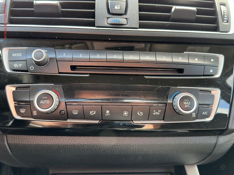 BMW Řada 1 (2016) 1.5 i 116i, ČR, Advantage - fotka 15 z 20