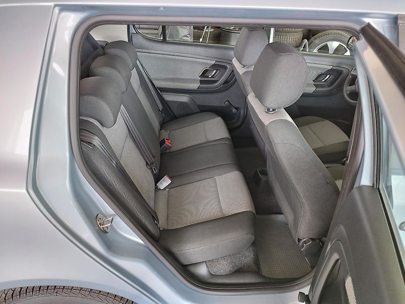 Škoda Fabia (2010) 1,2TSI,63KW,KLIMA,SER.KNIHA - fotka 10 z 21