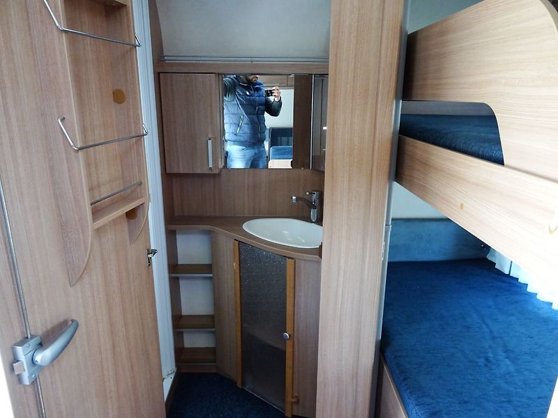 Knaus Südwind 550 FSK Mover 4xlůžko - fotka 19 z 35