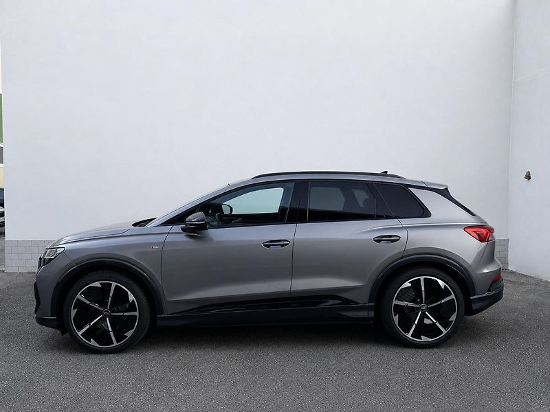 Audi Q4 e-tron  50 quattro S-LINE 21