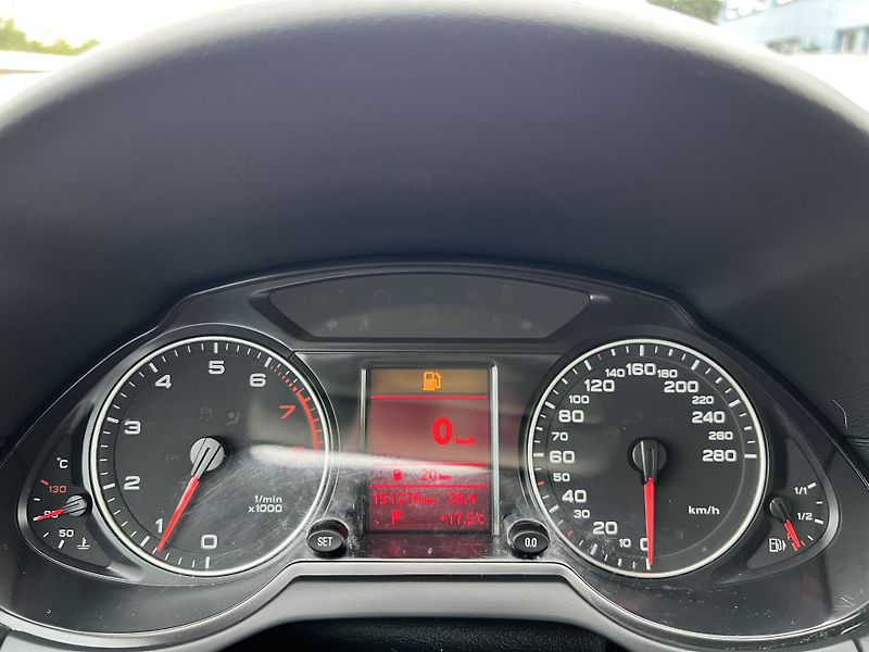 Audi Q5 2.0TFSi 155KW QUATTRO AUTOMAT - fotka 14 z 41