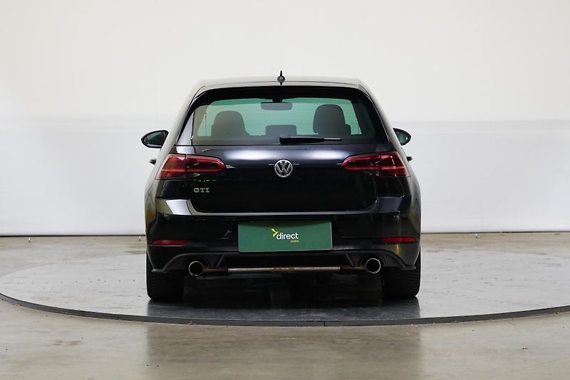 Volkswagen Golf - fotka 6 z 26