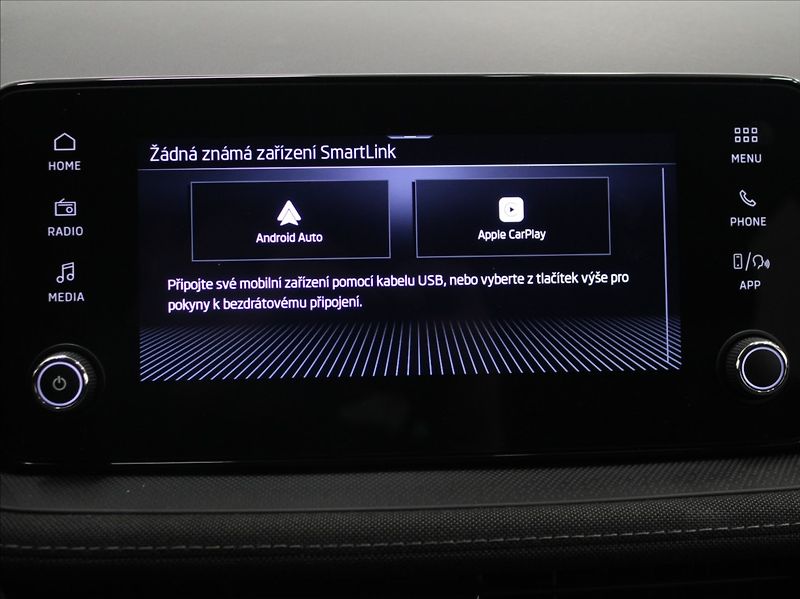 Škoda Fabia 1,0 TSi 85kW Selection 5L.Zár - fotka 11 z 22