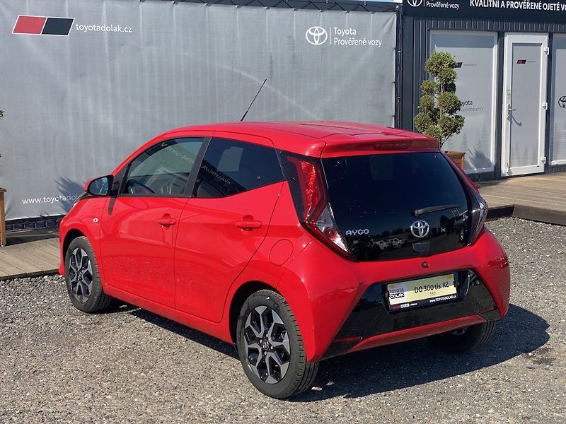 Toyota Aygo 1.0i, ČR, X-play, 9tis km - fotka 5 z 16
