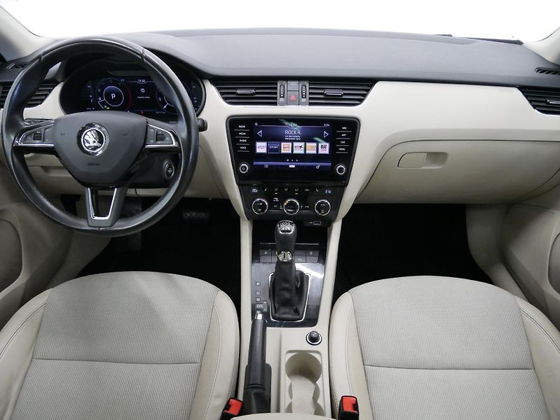 Škoda Octavia - fotka 5 z 25