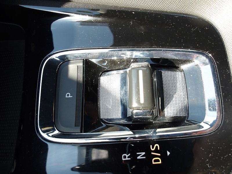 Škoda Octavia 1,4TSi PLUGINHYBRID 1.MAJ. - fotka 33 z 34