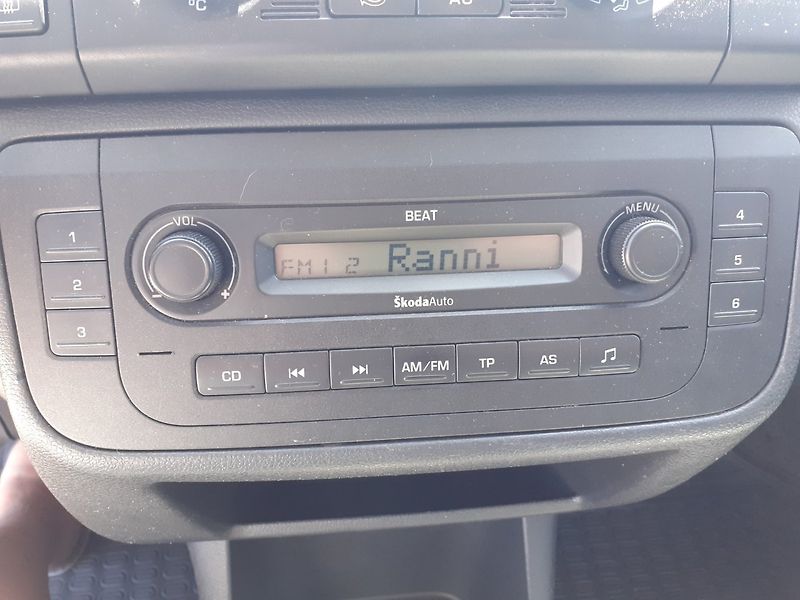 Škoda Fabia (2008) II 1.4  MPi 63 kW - fotka 13 z 32