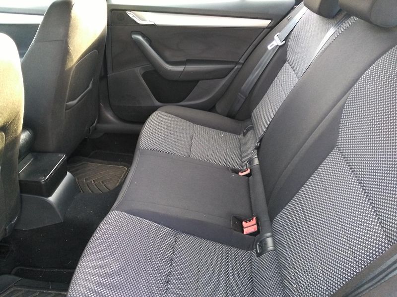 Škoda Octavia 1,2 TSI  /77 kW/ - fotka 7 z 28