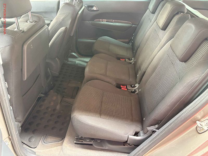 Peugeot 5008 (2011) 1.6VTi, ČR, AC, temp - fotka 10 z 13