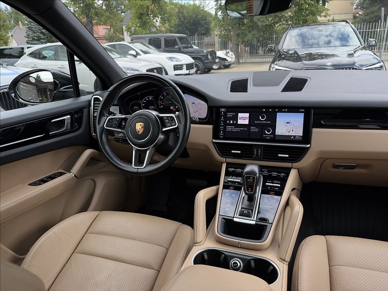 Porsche Cayenne 3.0 V6 Vzduch - fotka 12 z 26