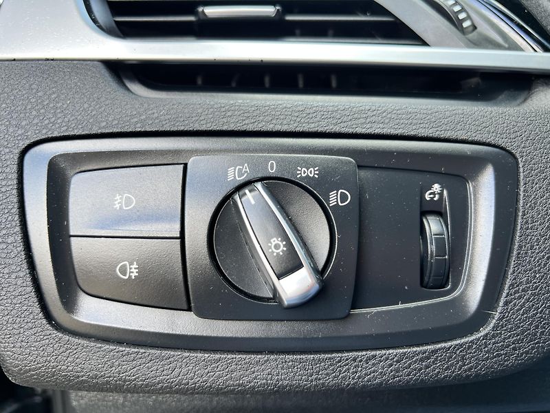 BMW X1 xDrive 20D AUTOMAT TEMPOMAT - fotka 15 z 47