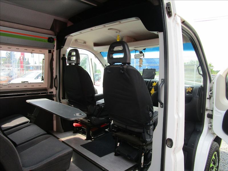 Peugeot Boxer 2.2HDi, Obytný, 5 míst - fotka 23 z 67