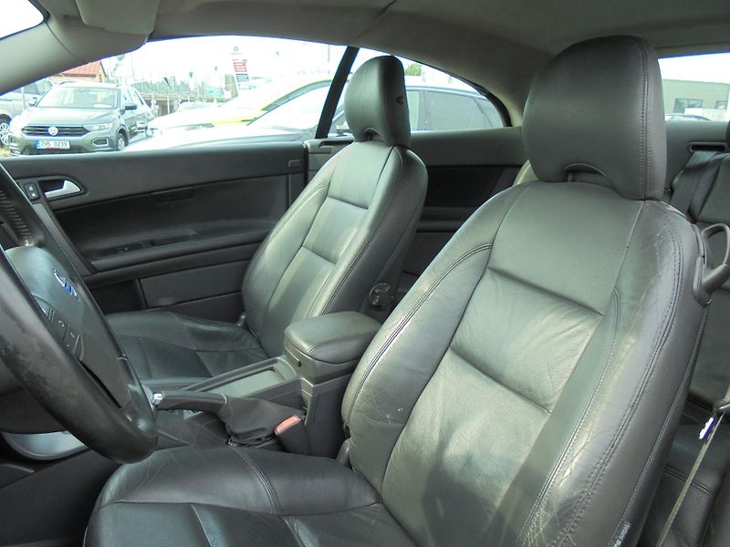 Volvo C70 (2007) 2.4 D5 - AUTOMAT - NAVI - KŮŽE - fotka 10 z 11