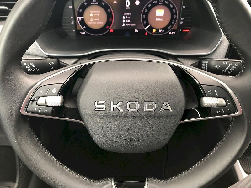 Škoda Octavia (2025) COMBI TOP SELECTION 1,5 TSI - fotka 9 z 26
