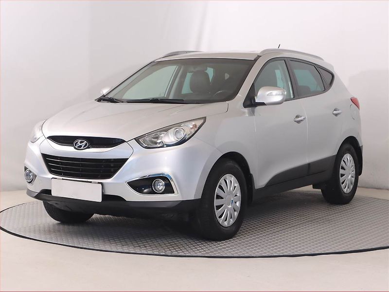 Hyundai ix35 (2012) 1.7 CRDi, Tempomat - fotka 2 z 16