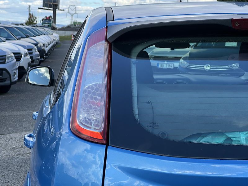 Ford Focus 1.4i 16v KOUPENO V ČR 1.MAJ. - fotka 32 z 34