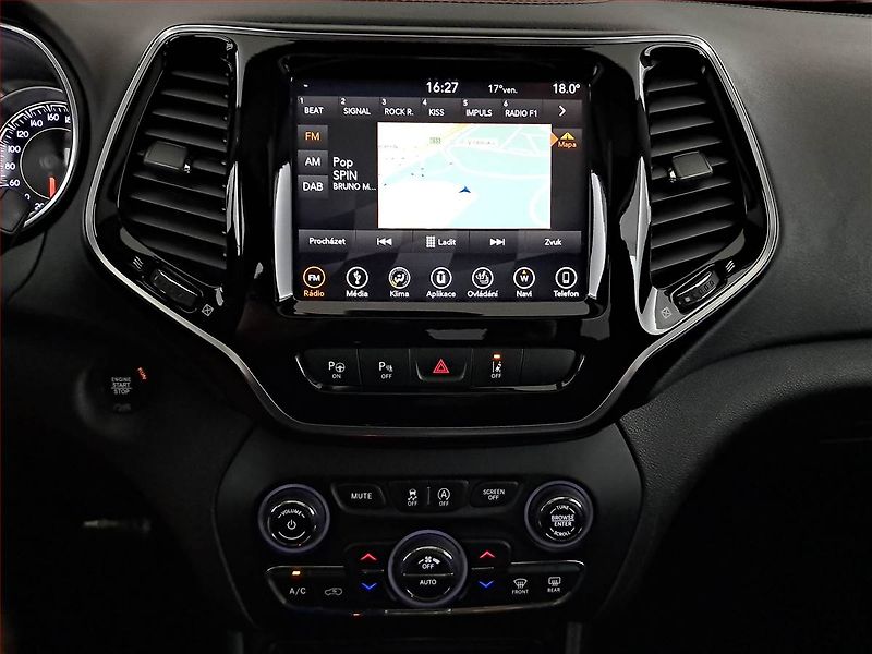 Jeep Cherokee (2019) 2.2 MultiJet, 4X4, Automat - fotka 12 z 17