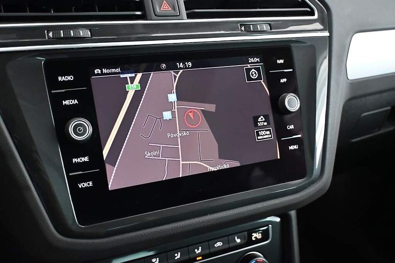 Volkswagen Tiguan (2021) 2.0 4Motion LED Matrix DSG ACC - fotka 16 z 35