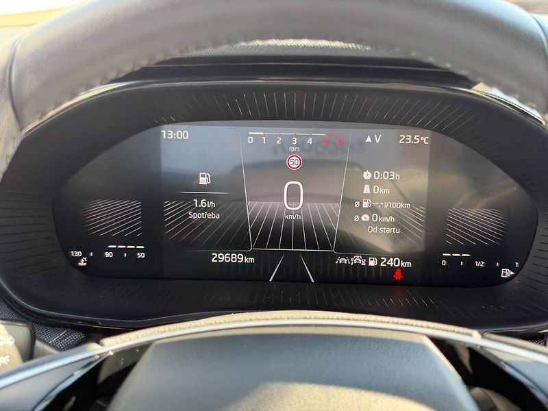Škoda Fabia Selection 1,0 TSI 70 kW 5° MP - fotka 22 z 31