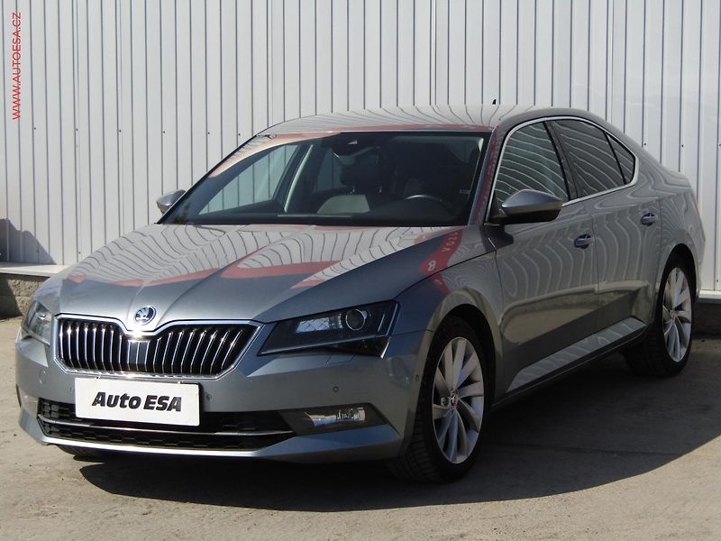 Škoda Superb (2015) 2.0 TDi, Style, DSG - fotka 3 z 22