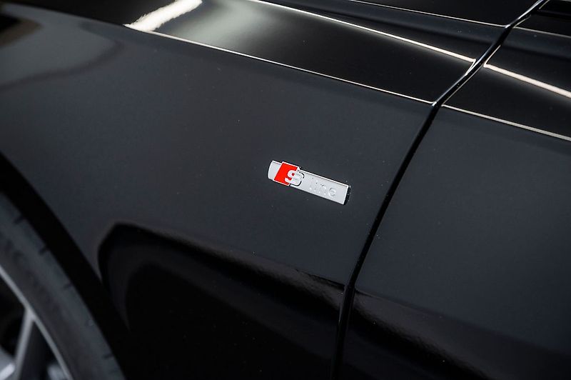 Audi A6 50 TDI quattro Avant S line - fotka 11 z 24